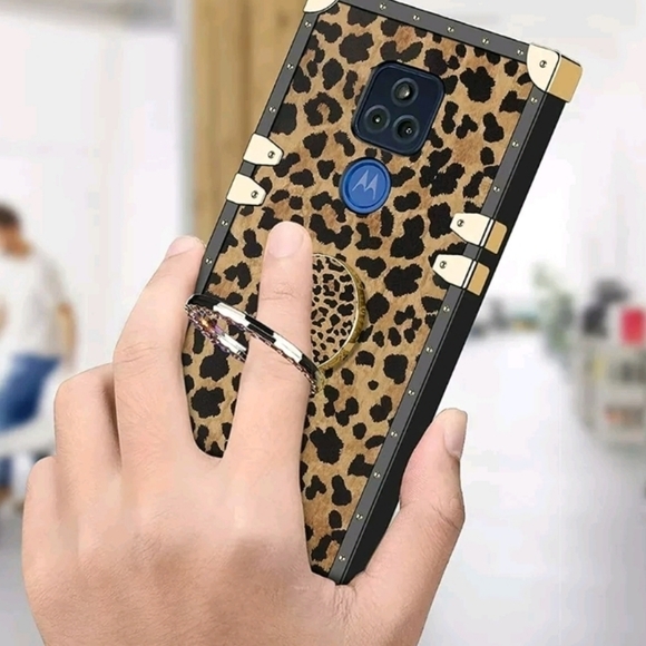 Galaxy S8 leopard studded phone case - Picture 5 of 10